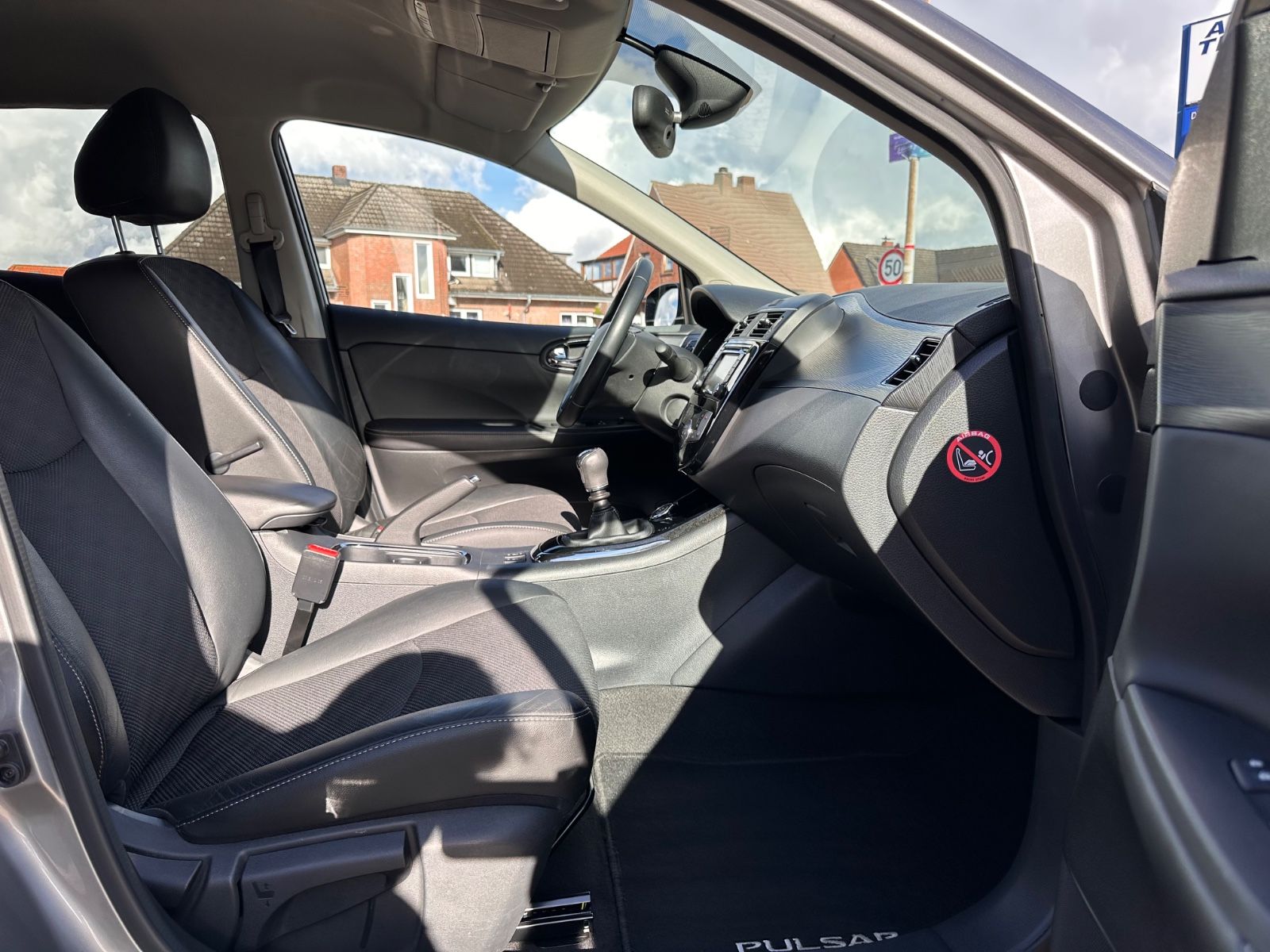 Fahrzeugabbildung Nissan Pulsar N-Connecta 1.2 DIG-T AHK/Kamera/GRA/SHZG
