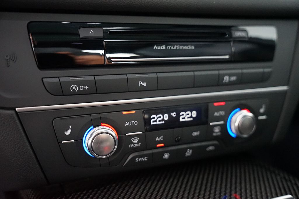 AUDI RS6 performance | Pano | HuD | Matrix | 280km/h AUDI RS6 performance | Pano | HuD | Matrix | 280km/h