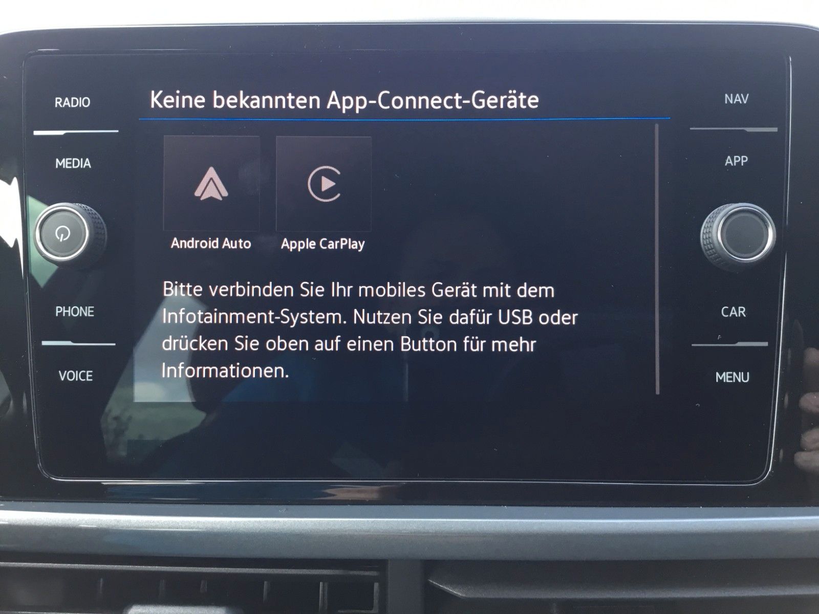 Fahrzeugabbildung Volkswagen T-Roc 1.5 TSI DSG Style+ACC+MatrixLED+Kessy+Navi