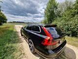 Volvo V90 D5 AWD R-Design Geartronic R-Design - Volvo V90 von privat