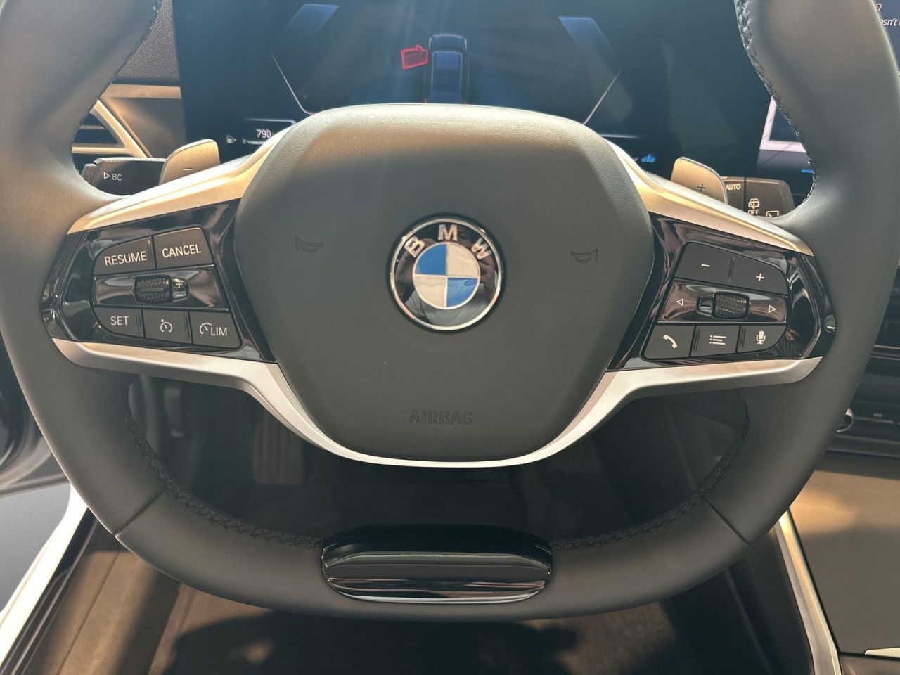 BMW 318i Touring Aut. LivePlus,CarPlay,ParkAss,Kam foto 18
