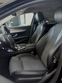 Mercedes E 220 - 9