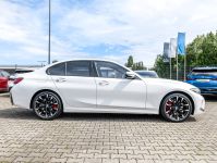 BMW 330 - Vorschau Bild 10