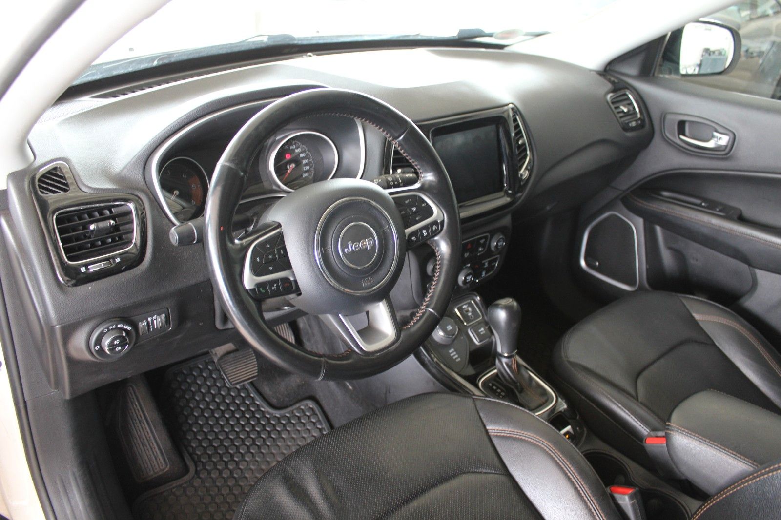 Jeep Compass Limited 4WD Panorama/RCam/ACC imagem 3