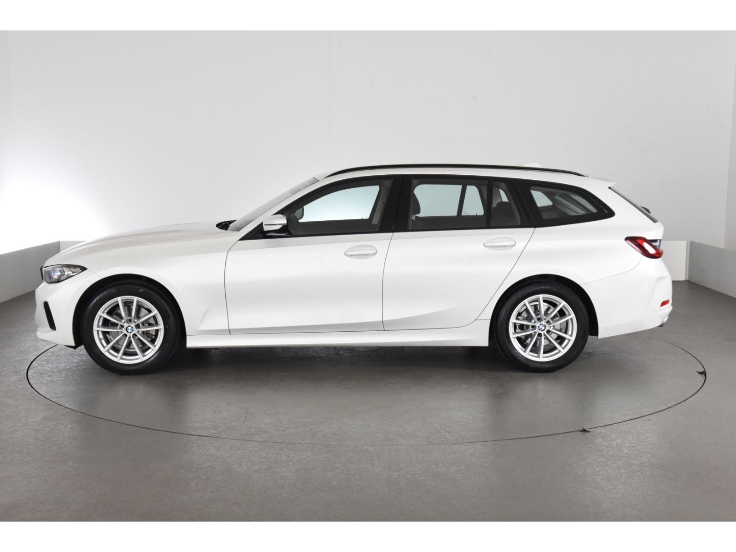 BMW 320 d xDrive Touring Sitzheizung Alarmanlage Liv foto 3