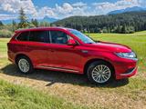 Mitsubishi Plug-in Hybrid Outlander - scheckheftgepflegte Mitsubishi Plug-in Hybrid Outlander