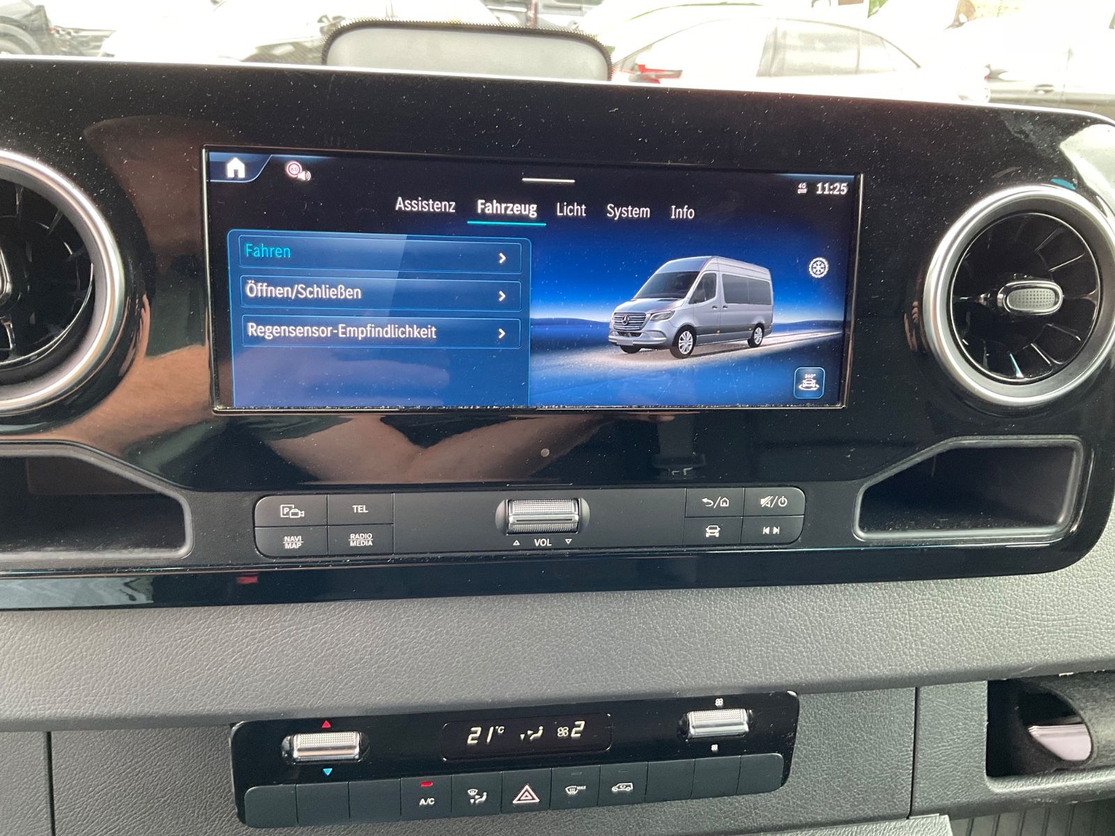 Fahrzeugabbildung Mercedes-Benz Sprinter 317 CDI,L2 H2,Automatik,Kamera,Navi,GJR