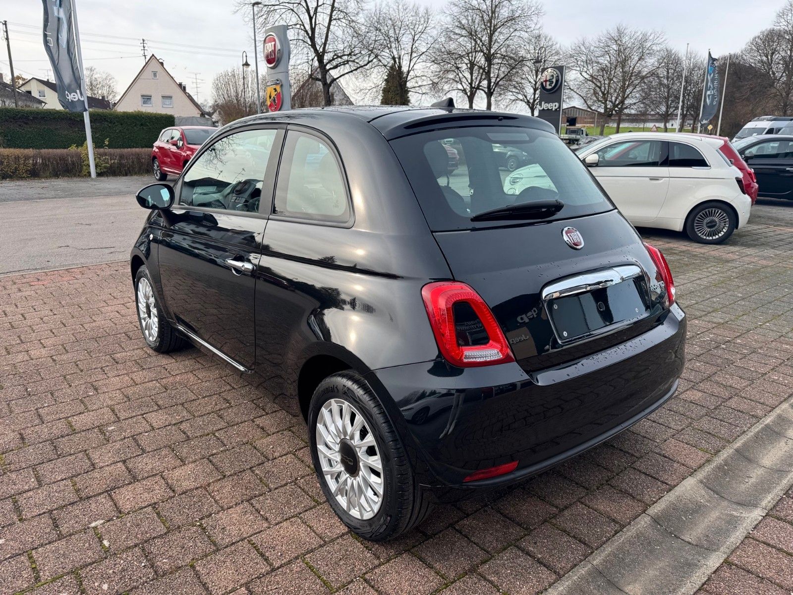 Fahrzeugabbildung Fiat FIAT 500 Hatchback Carplay  Hybrid Tageszulassun