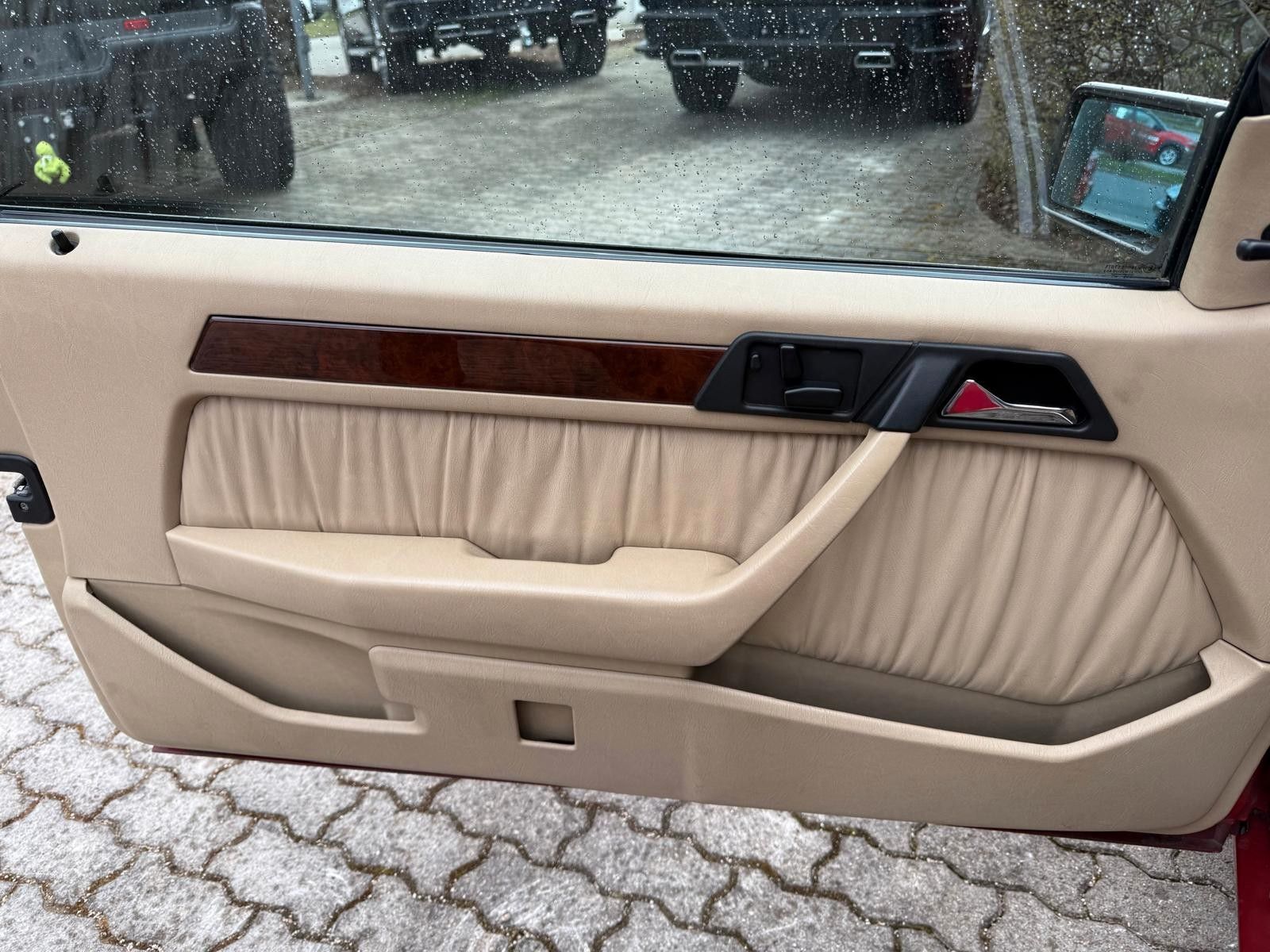 Fahrzeugabbildung Mercedes-Benz 300 CE H-Kennzeichen