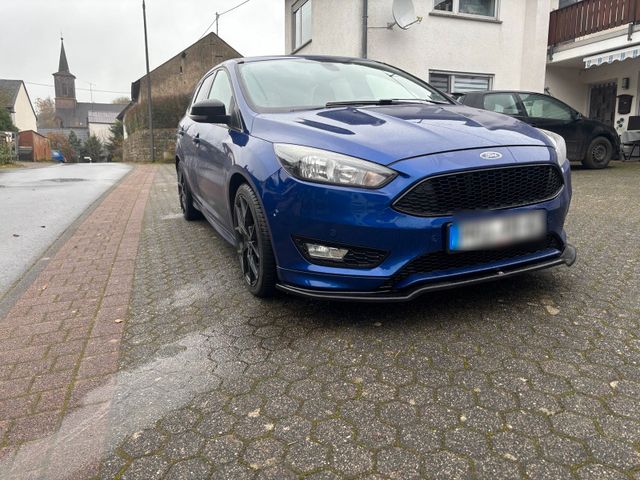 Ford Focus ST Line 150 PS 