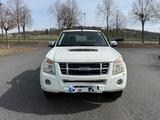 Isuzu D-Max 3.0 D KLIMA AHK HU NEU  - Isuzu aus 2009