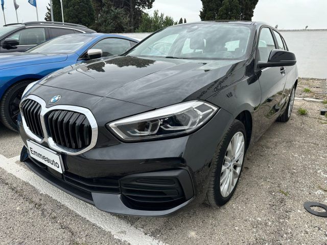 BMW 120 i 5p. Business Advantage