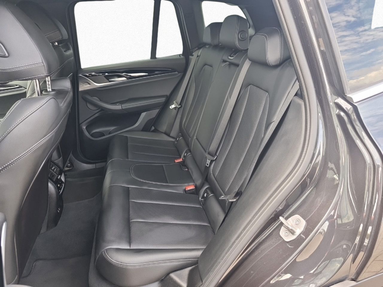BMW X3 xD 30e LiveProf  SurrView St+Go Laser HUD H/K foto 12