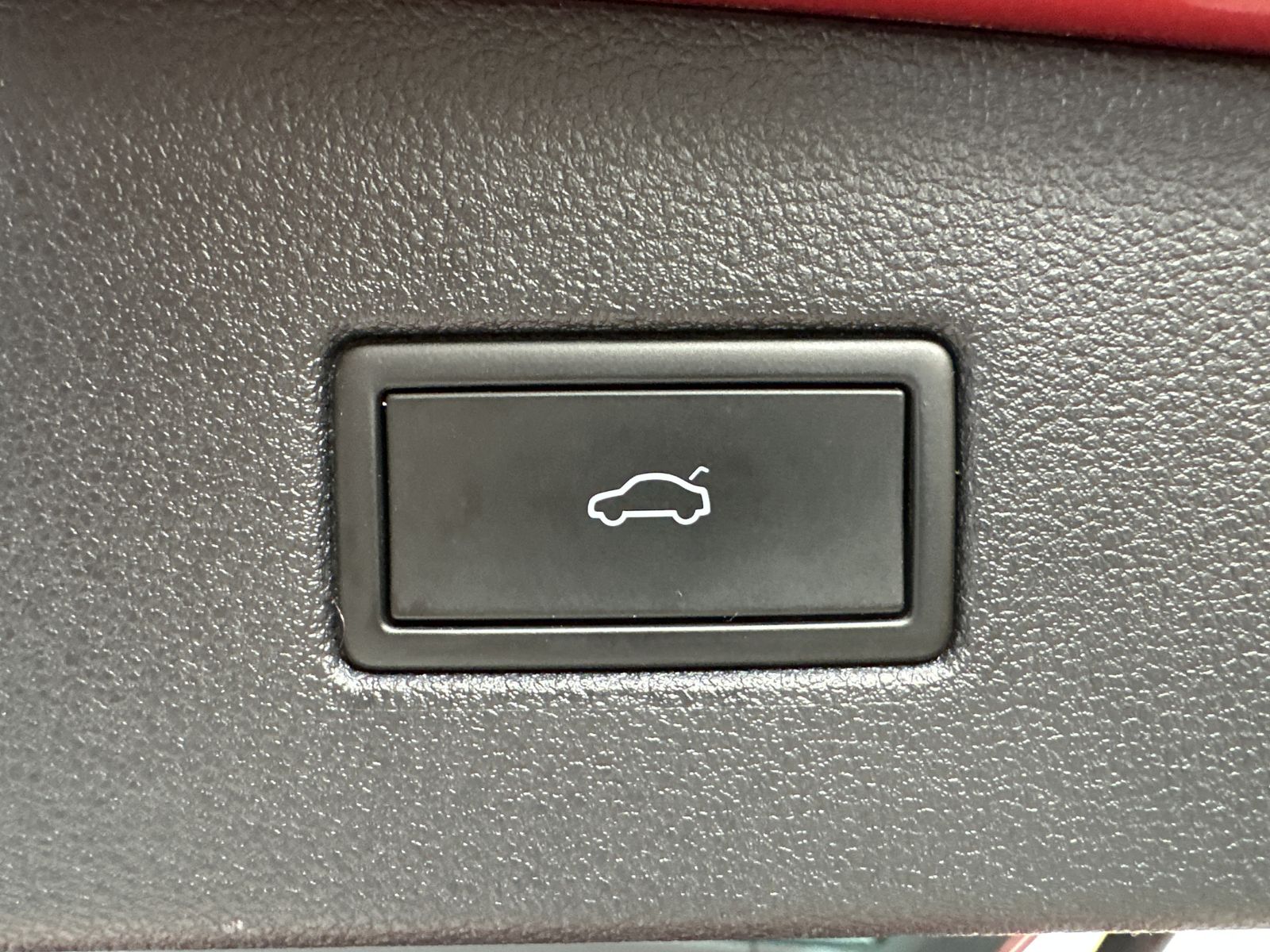 Fahrzeugabbildung SEAT Tarraco 1.4 TSI DSG FR e-Hybrid NAV+LED+AHK+PANO