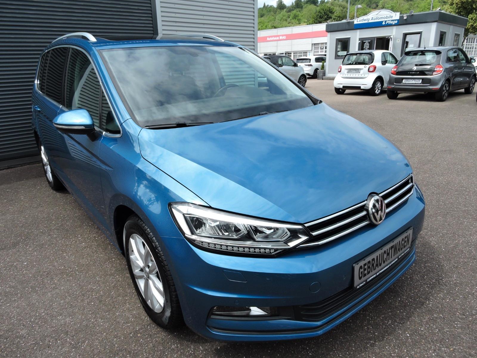 Volkswagen Touran Comfortline DSG ACC Pano Navi Klima KDneu