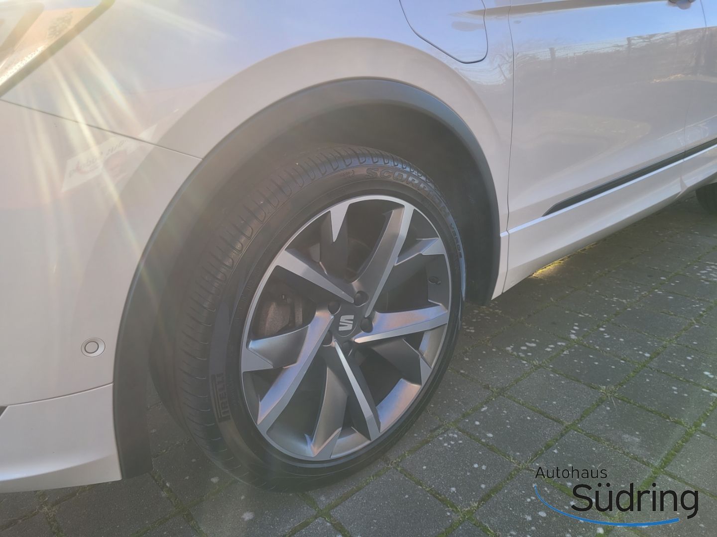 Tarraco e-Hybrid FR DSG AHK Navi 360 Kamera ACC