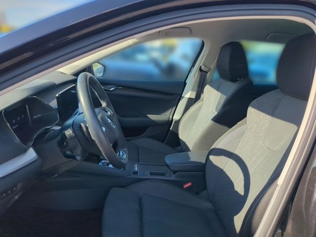 Fahrzeugabbildung SKODA Octavia Combi 2.0 TDI DSG Clever NAV AHK STANDHZ