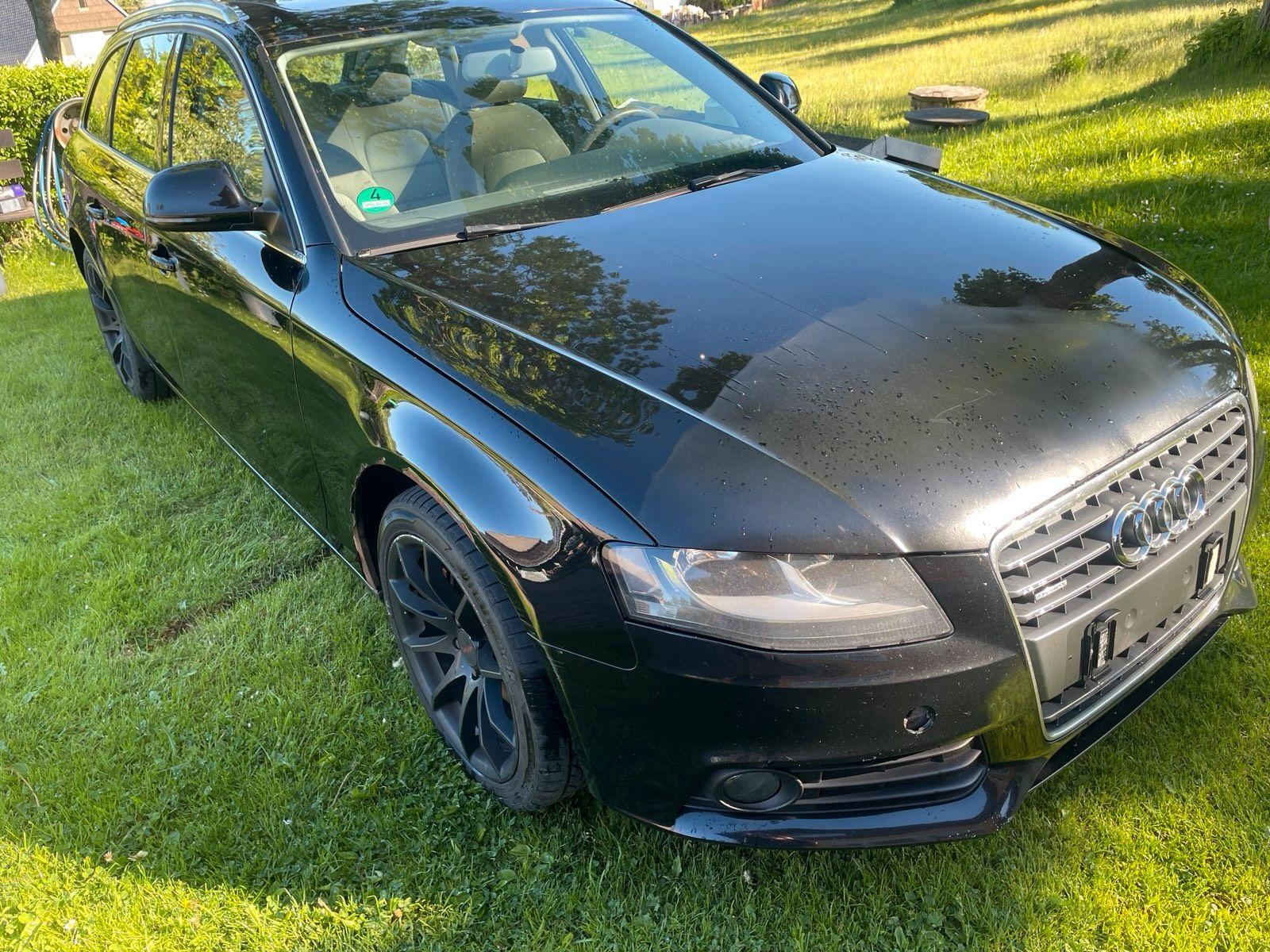 Audi Quattro 2008 — салон
