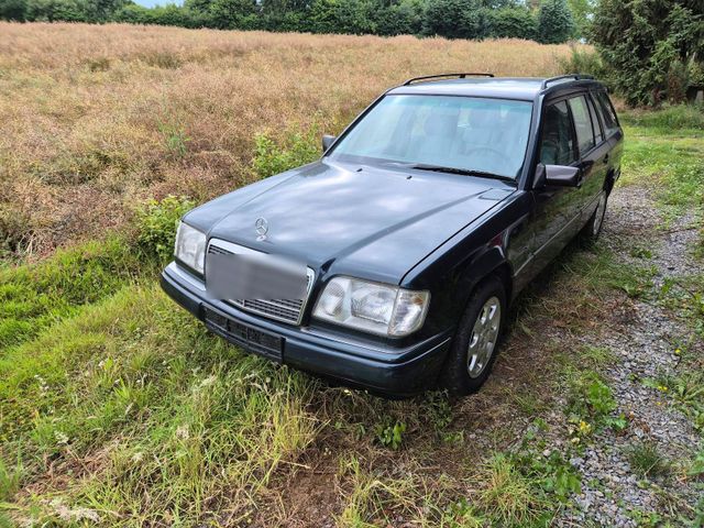 Mercedes-Benz Mercedes W124 200 136Ps