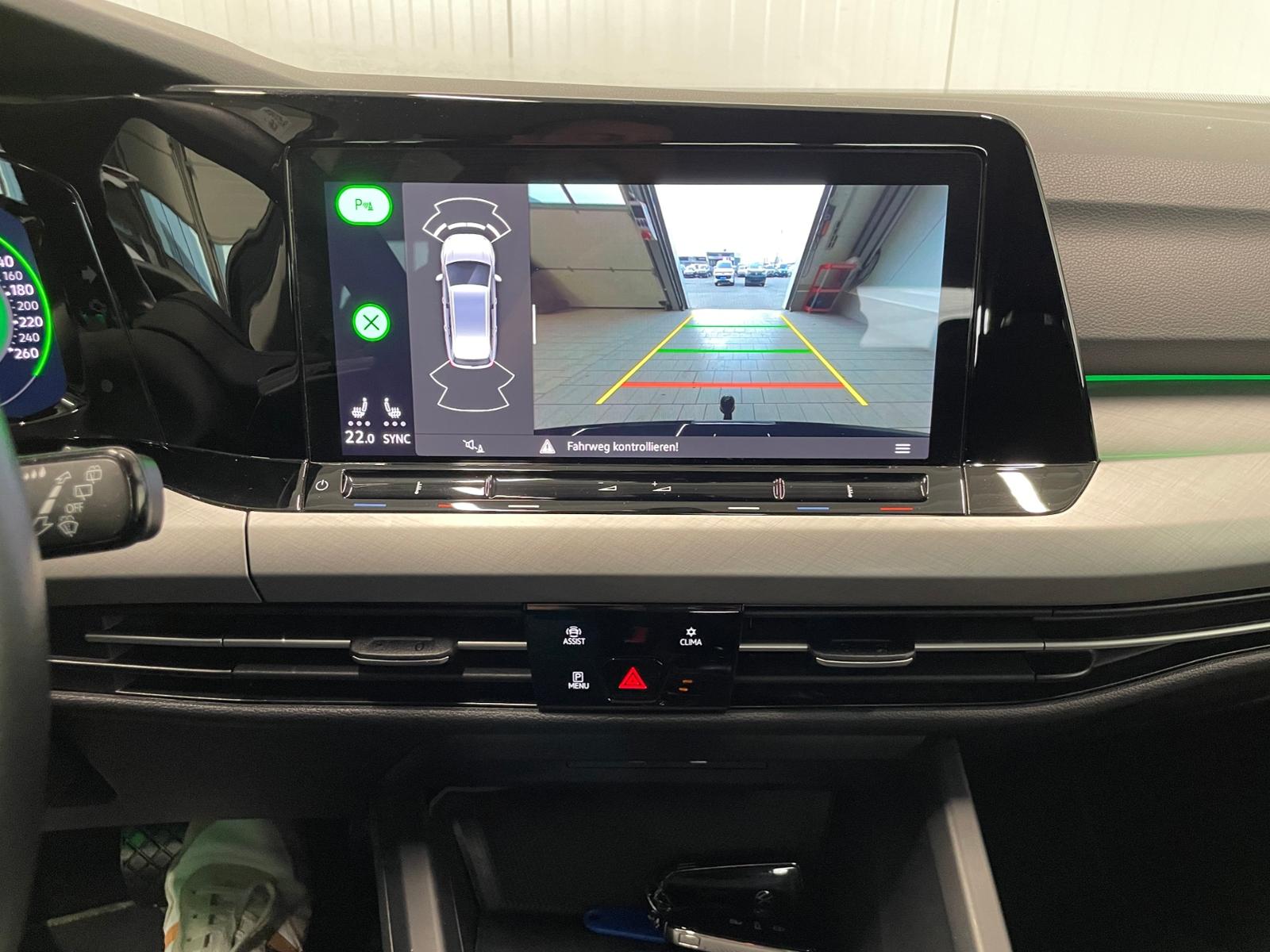 Volkswagen Golf VIII Variant Life 1.0 eTSI DSG RFK NAVI TRA, миниатюра 18