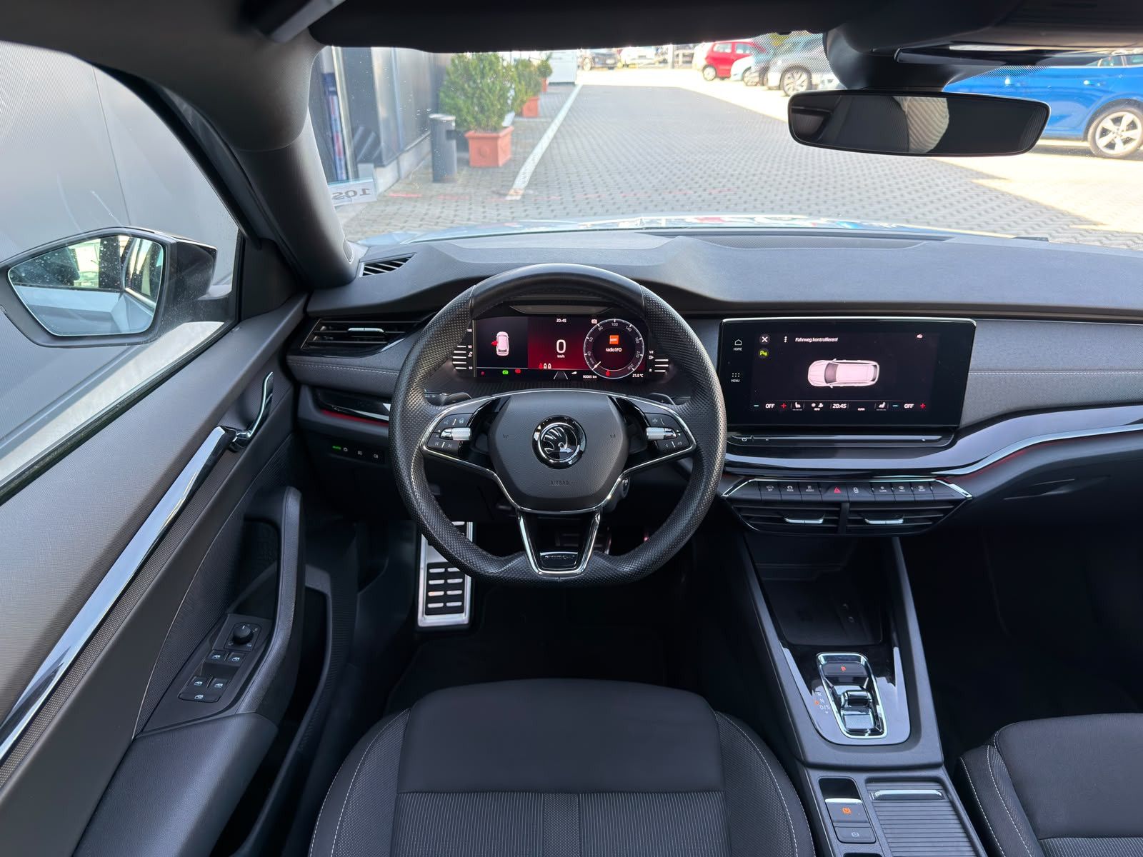 Fahrzeugabbildung SKODA Octavia Combi Sportline*PANO