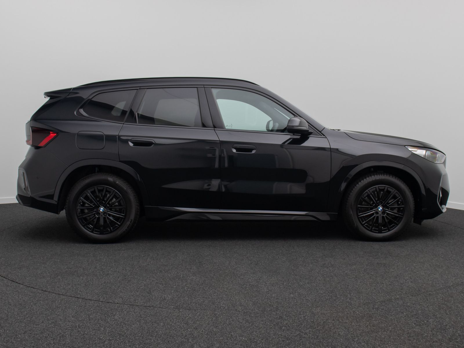 Fahrzeugabbildung BMW X1 xD25e M Sport H/K Kamera Panorama DAB Memory