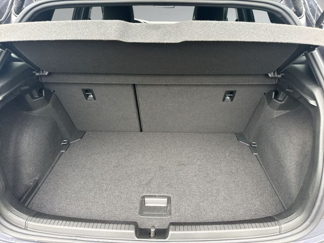 Polo 1.0 TSI DSG R-LINE LED+KAMERA+ACC+KLIMAAUTO