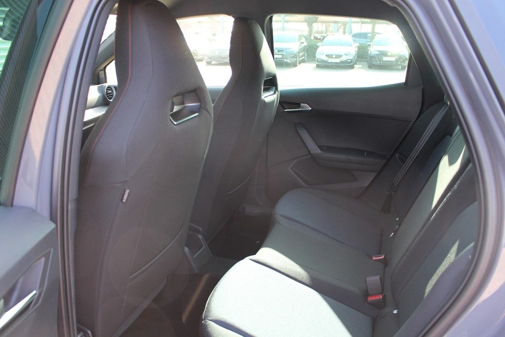 Fahrzeugabbildung SEAT Arona 1.5 TSI 110 DSG FR Anniversay Edition
