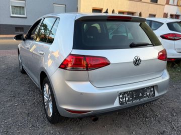 Volkswagen Golf - 6