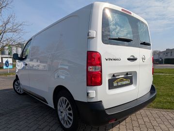 Opel Vivaro - 11