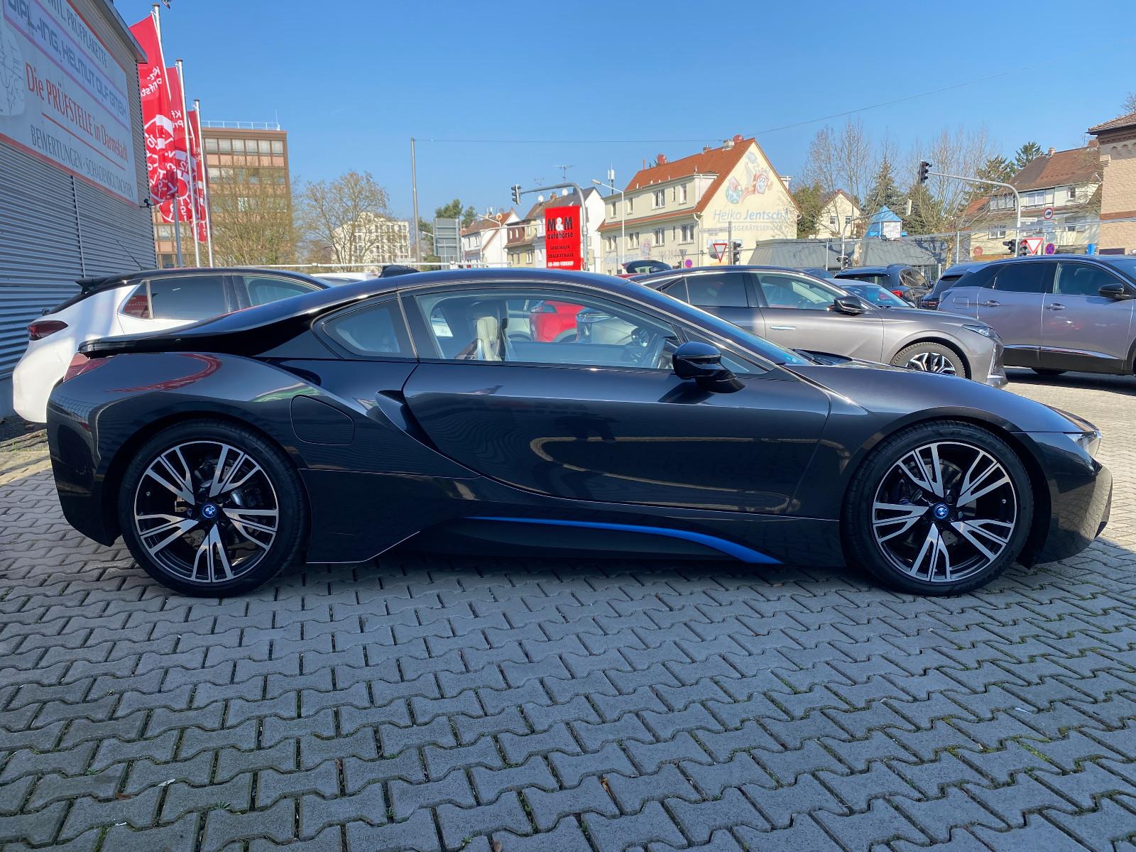 BMW i8 Coupe Pure Impulse Harman-Kardon/HuD/360°/LED