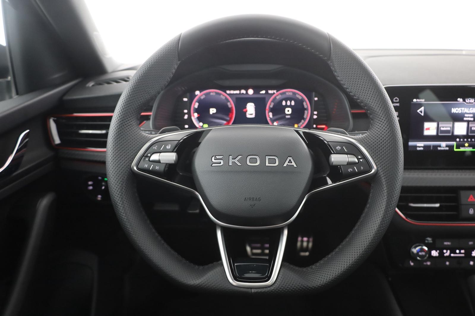 Skoda Kamiq Monte Carlo 1.5 TSI DSG LED Kamera AHK