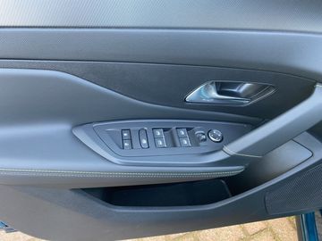 Peugeot 408 GT 1.2 Puretech 130 +Navi+Kam.+360+SD+SHZ