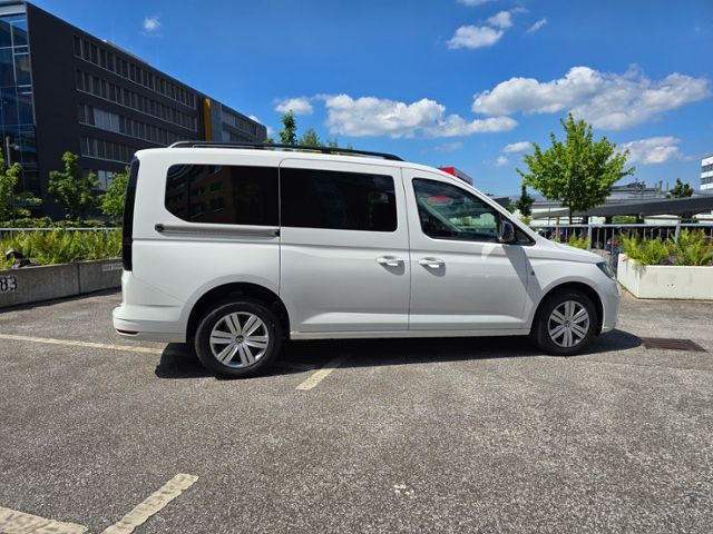 Fahrzeugabbildung Volkswagen Caddy Maxi Heckeinstieg Rollstuhl