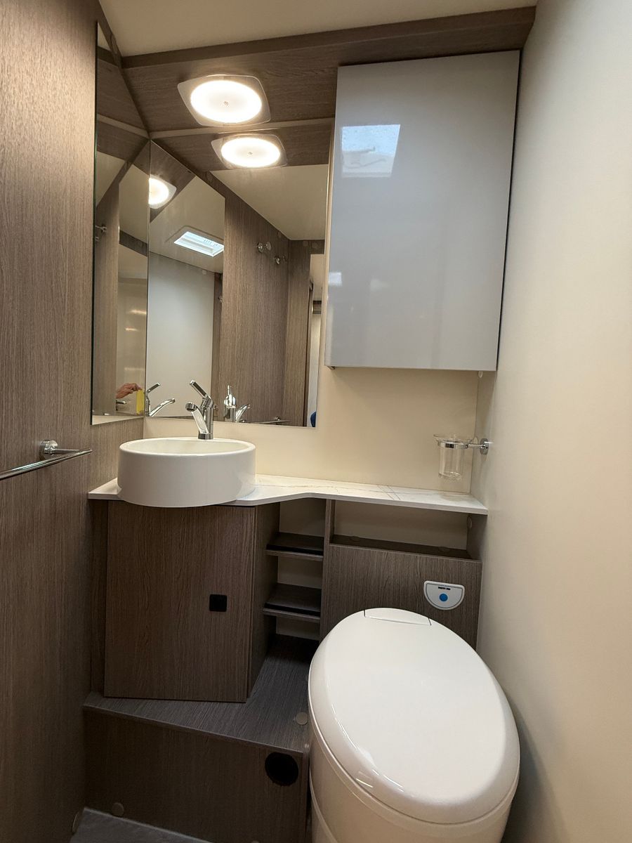 Fahrzeugabbildung Roller Team Zefiro 287 Integral - Modell 2026