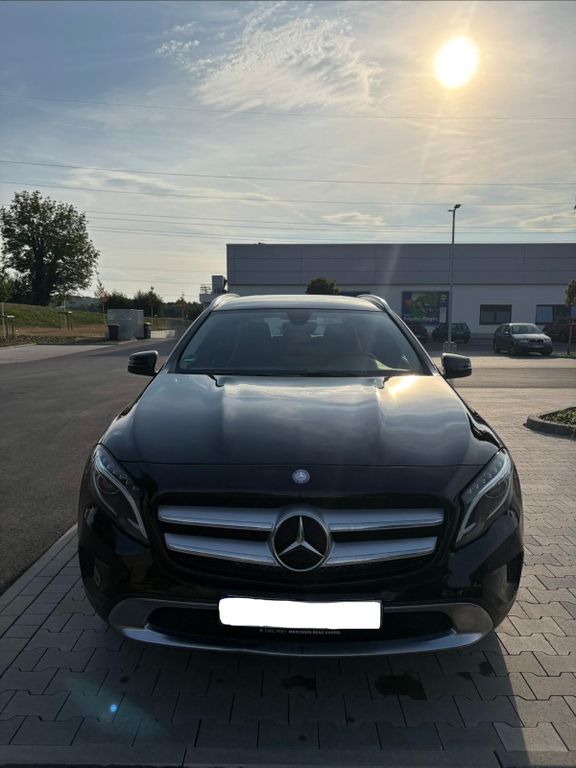 Image of Mercedes-Benz GLA 200