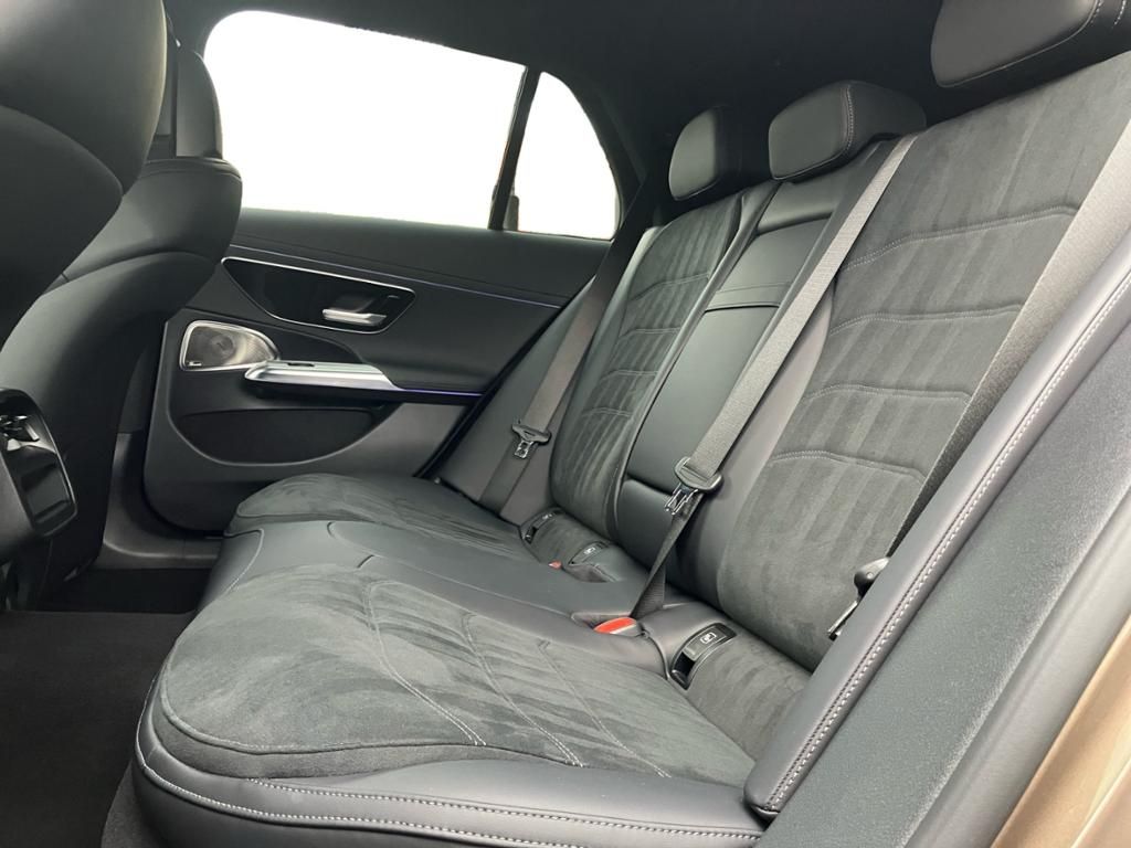 Fahrzeugabbildung Mercedes-Benz E 220 d T AMG*NIGHT*MEMO*KEYL*BURM*DIGITAL-LIGHT