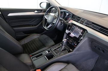 Volkswagen Passat 2.0 TDI Elegance MATRIX+ACC+KAM+AHK