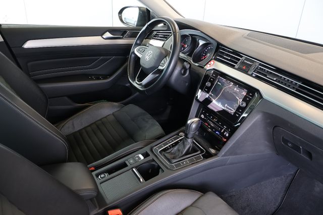 Volkswagen Passat 2.0 TDI Elegance MATRIX+ACC+KAM+AHK