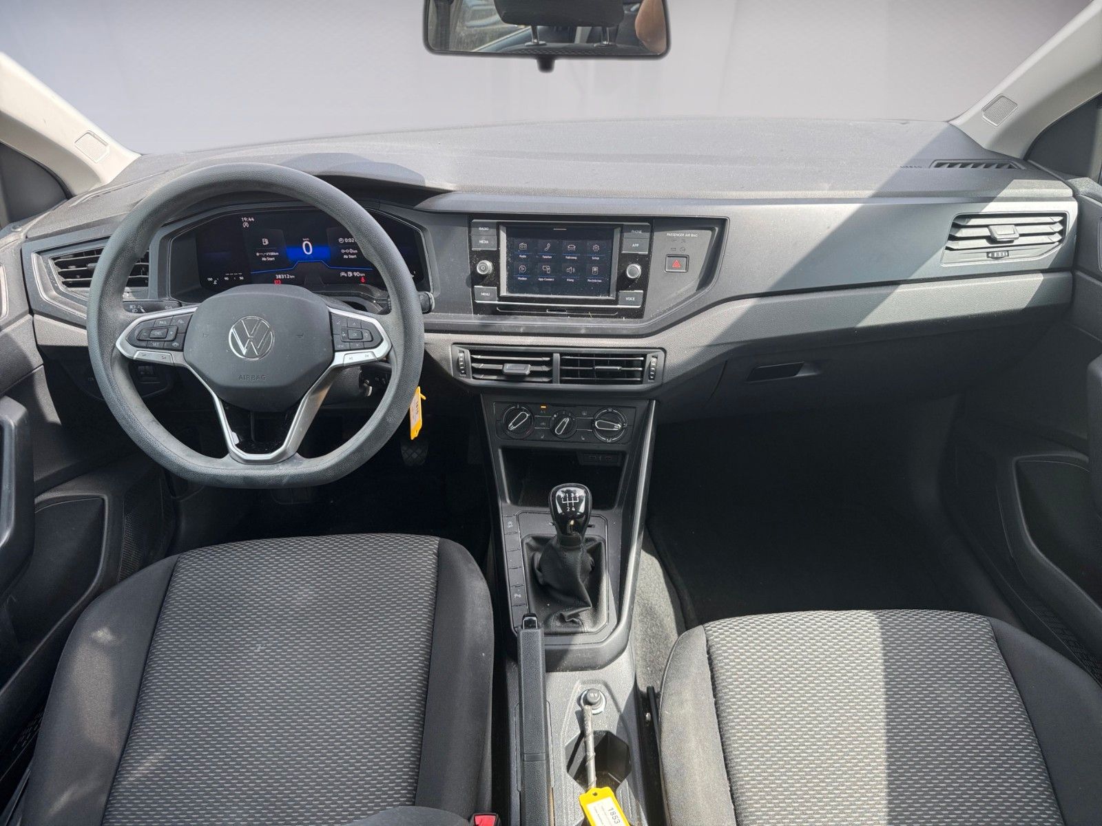 Fahrzeugabbildung Volkswagen Polo VI 1.0 MPI