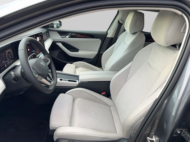 Passat Variant BUISNESS 2.0 TDI DSG IQ DRIVE MAT