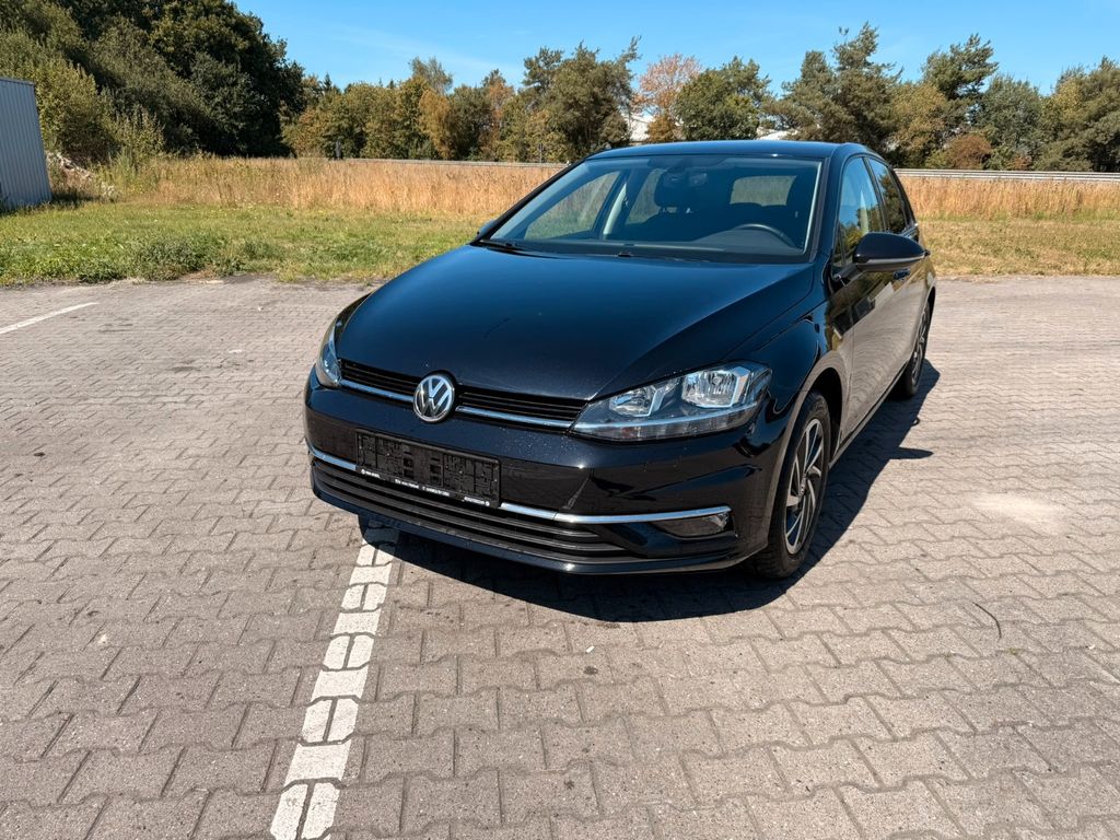 Image of Volkswagen Golf