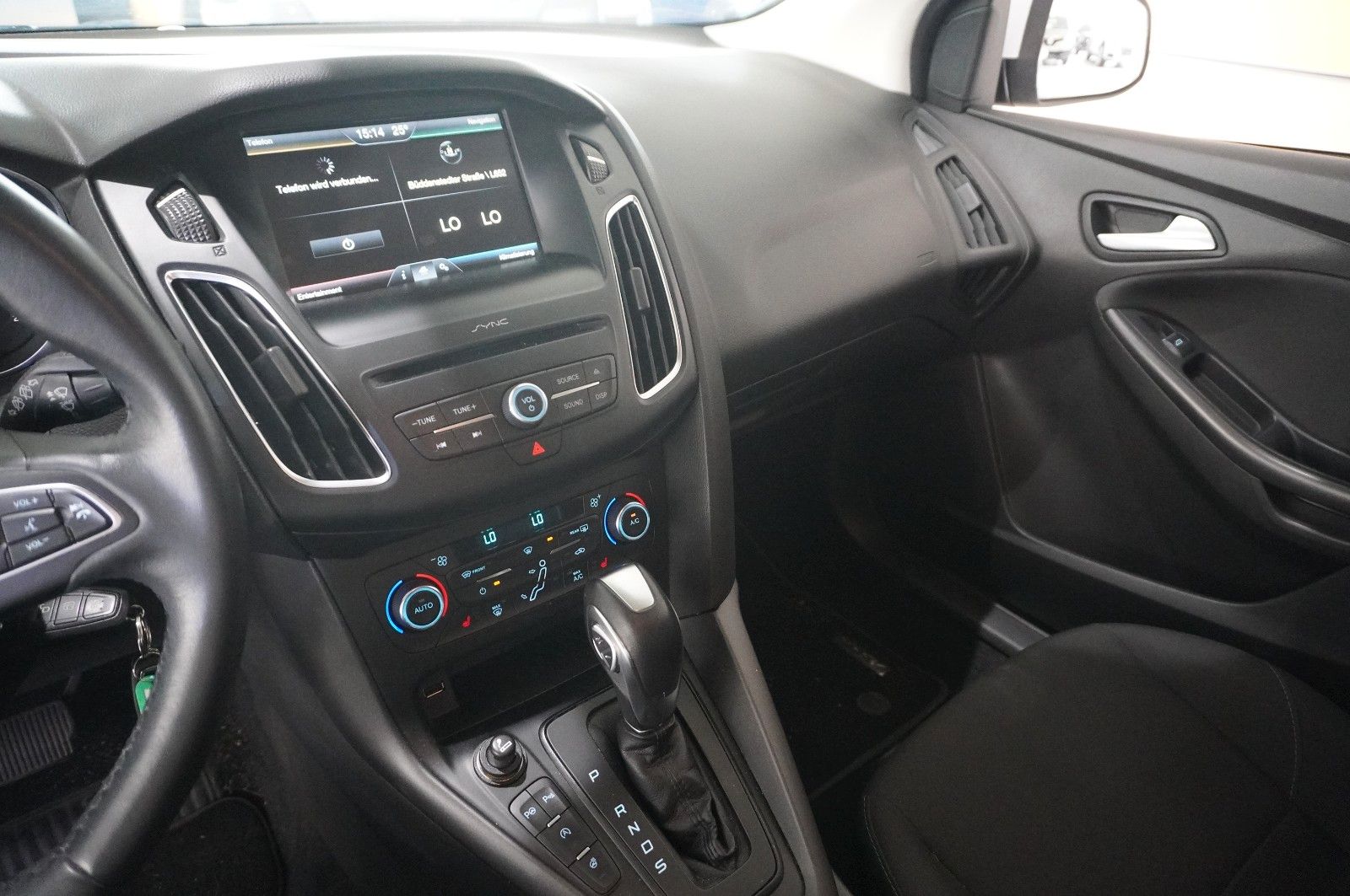 Fahrzeugabbildung Ford Focus Turnier 1.5D BUISNESS NAVI/LED/SH/PDC/TEMP