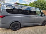 Volkswagen T7 Multivan 2,0 TDI Style lang - VW T7 Multivan Style Gebrauchtwagen