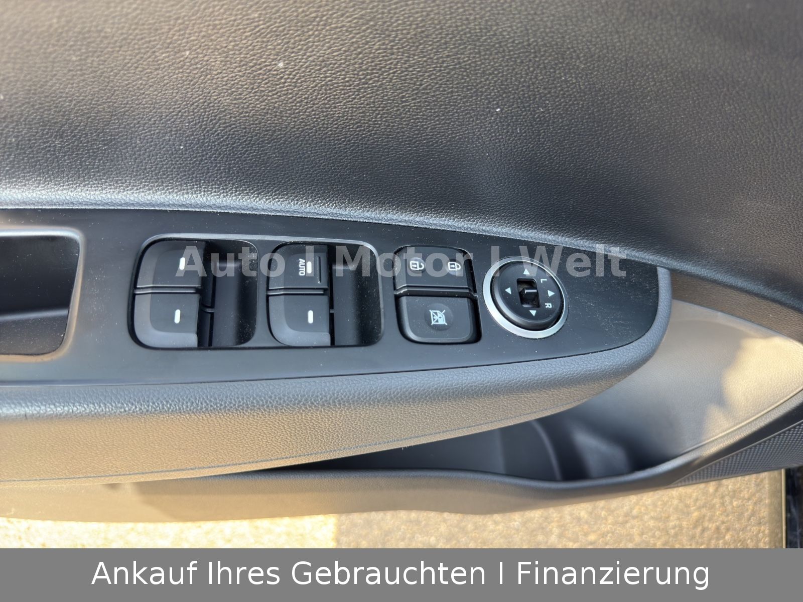 Fahrzeugabbildung Hyundai i10 Passion SHZ/AC-AUTO/ALU/LKRDHZG/BLUETOOTH