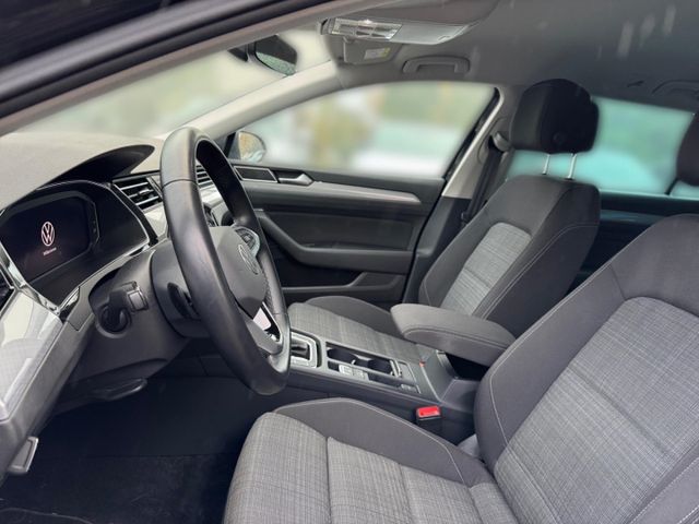 Passat Variant Business 2.0 TDI DSG AHK Navi Mat