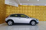 Volvo C30 2.0 D Momentum AUTOMATIK*EINPARKHILFE*MULTIF - Volvo C30 mit Diesel-Antrieb