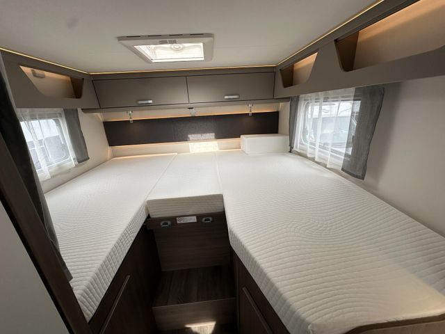 Carado T 338 PRO+8-AUTOMATIKNAVKAMTVSATACCSOLAR