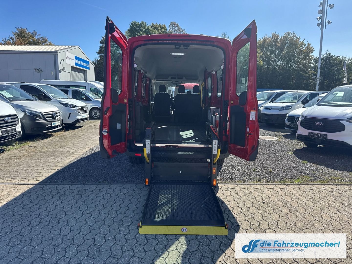 Fahrzeugabbildung Ford Transit Kombi 350 L3 Trend 2.2 TDCi DPF *7155 *K