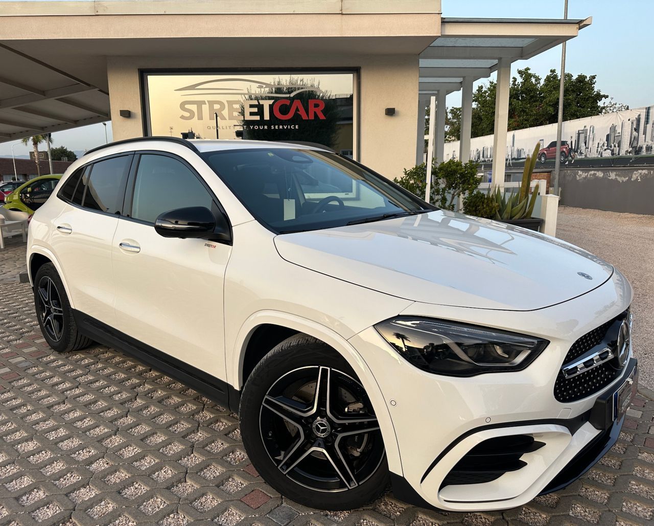 Other Mercedes-Benz GLA 200 d AMG Line Premium Plus au imagem 2
